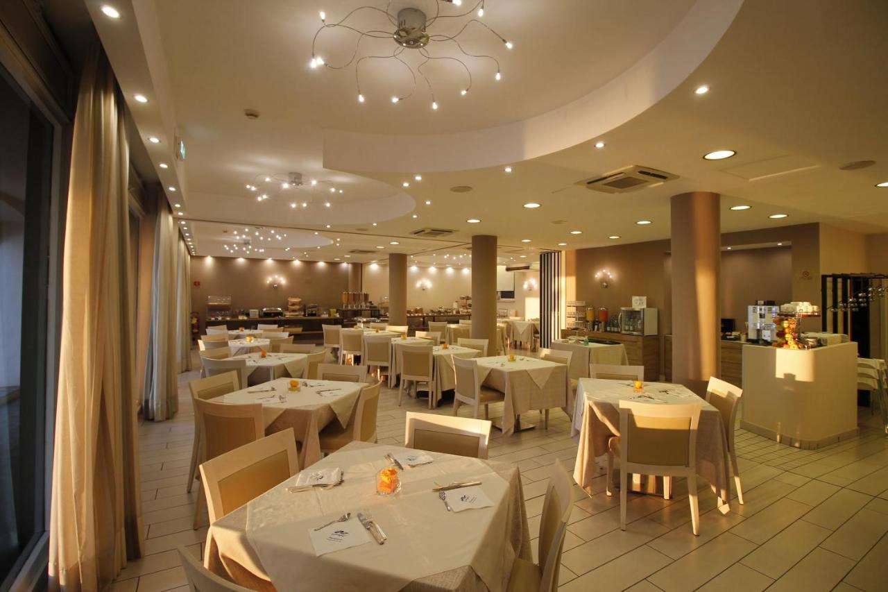 Hotel Europa Desenzano del Garda Esterno foto