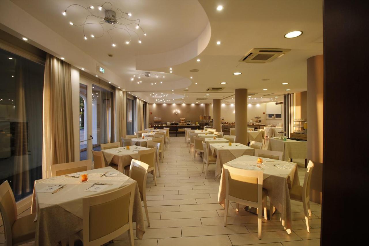 Hotel Europa Desenzano del Garda Esterno foto
