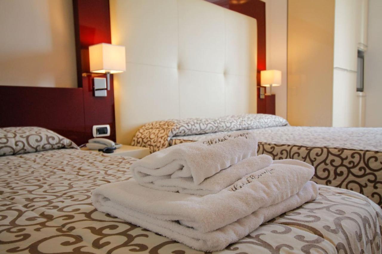 Hotel Europa Desenzano del Garda Esterno foto
