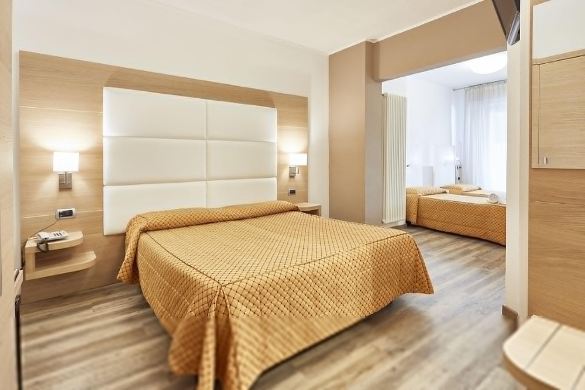Hotel Europa Desenzano del Garda Esterno foto