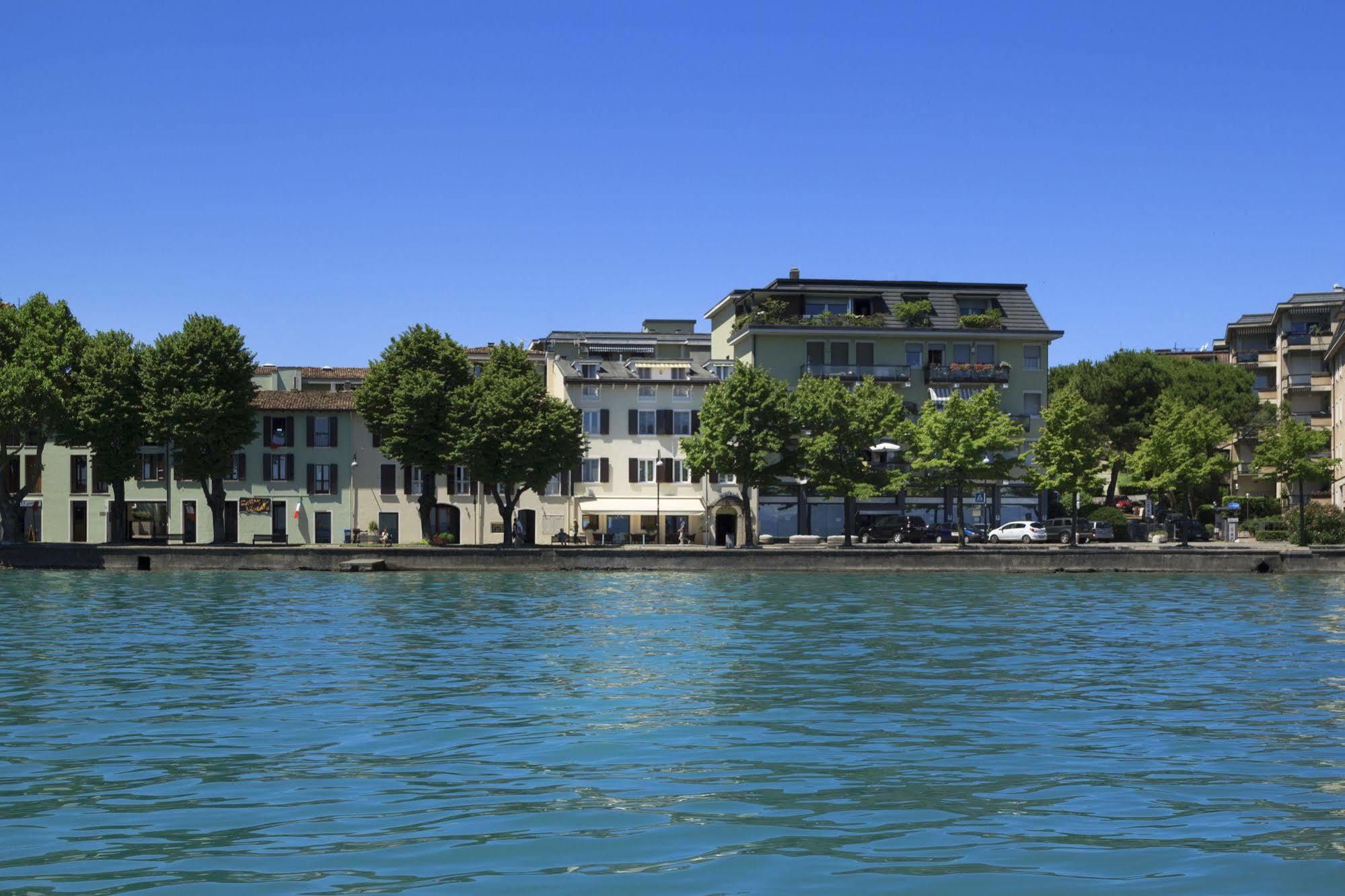 Hotel Europa Desenzano del Garda Esterno foto